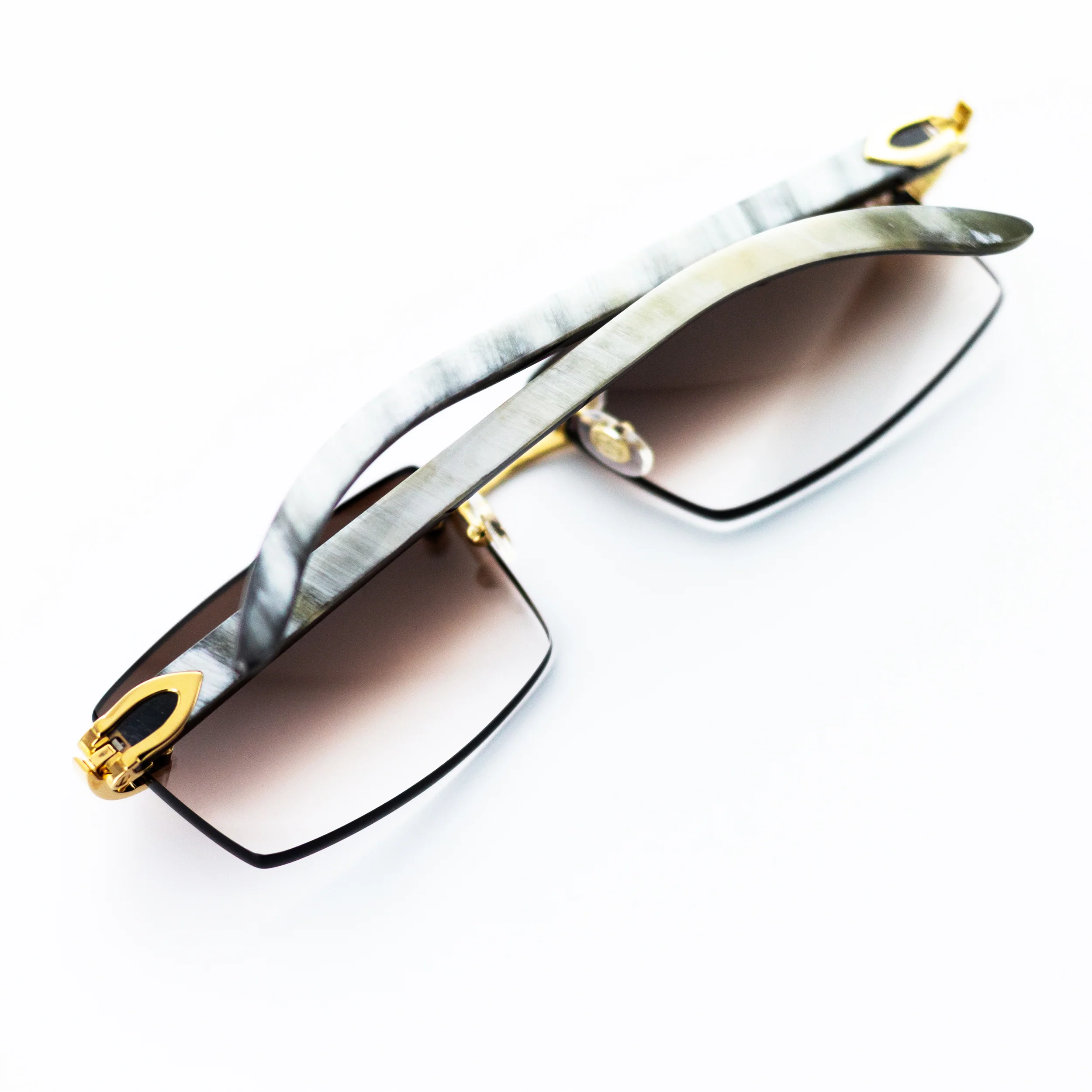 Cartier White Horn Sunglasses, Buffs, with Gold Detail & Gradient Brown Lens CT0046O-001 - Image 3